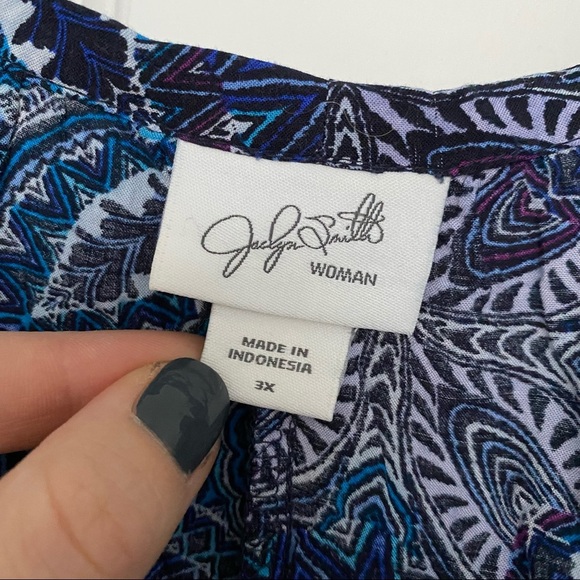 111. Jaclyn Smith Blouse button down Top - Picture 3 of 6